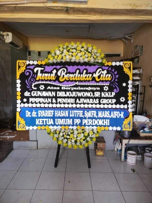 Papan Bunga di Kota Bambu Selatan